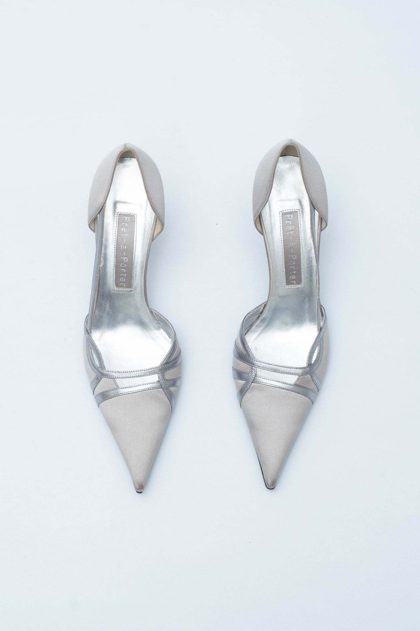 VINTAGE SILVER SATIN DECOLLETE
