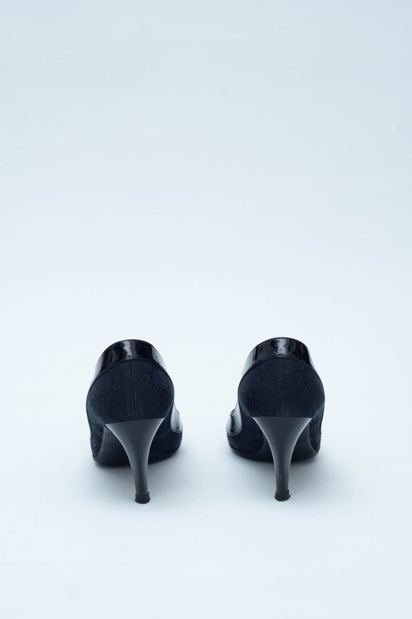 GUCCI BLACK MONOGRAM DECOLLETE