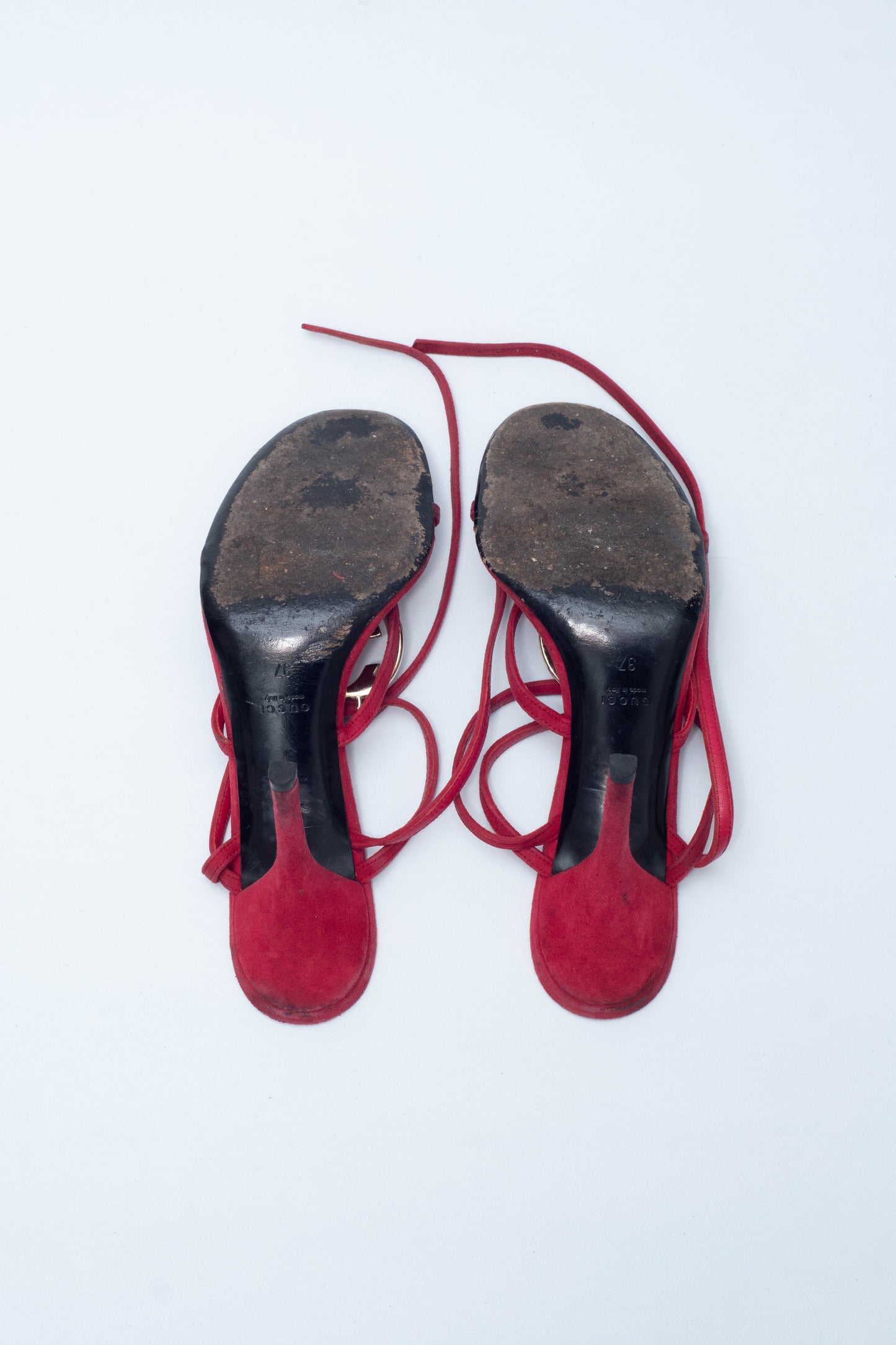 GUCCI RED SUEDE LOGO SANDALS