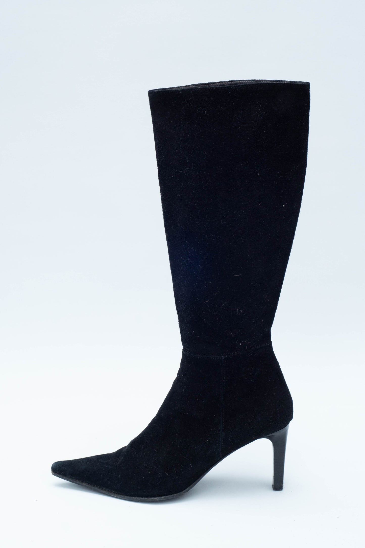 VINTAGE BLACK SUEDE BOOTS