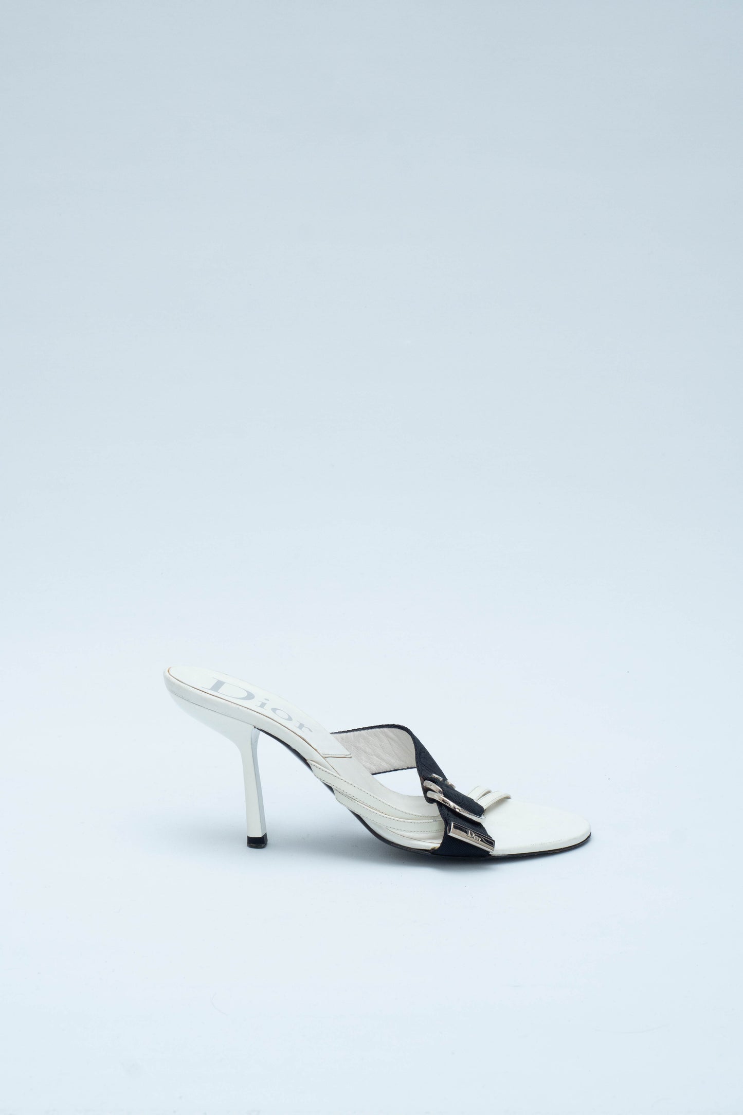 DIOR SS 2003 WHITE SANDALS