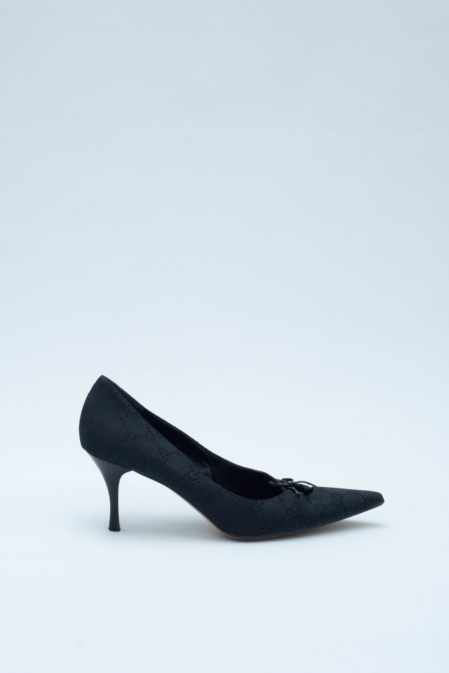 GUCCI BLACK MONOGRAM BOW HEELS