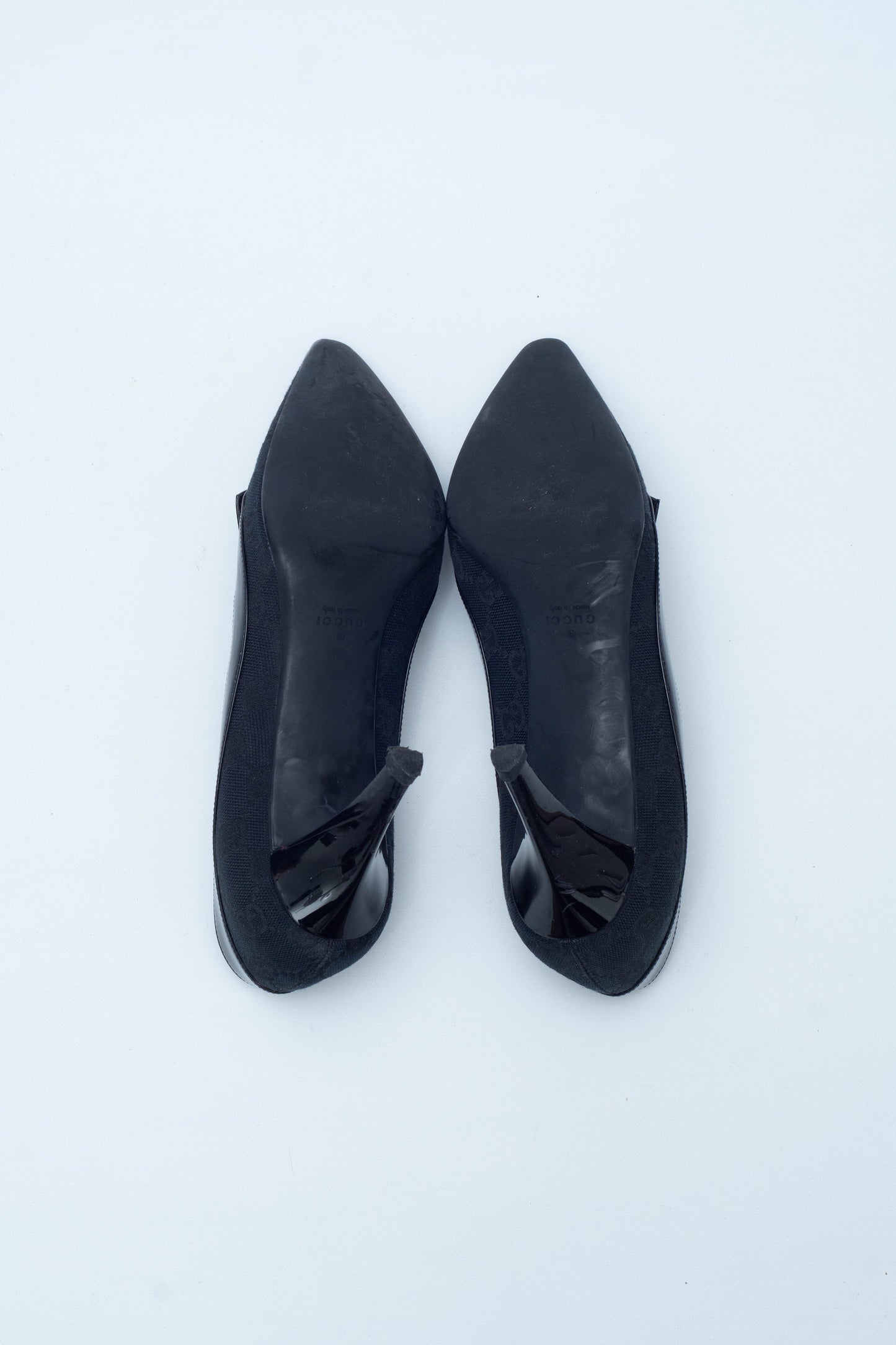 GUCCI BLACK MONOGRAM DECOLLETE