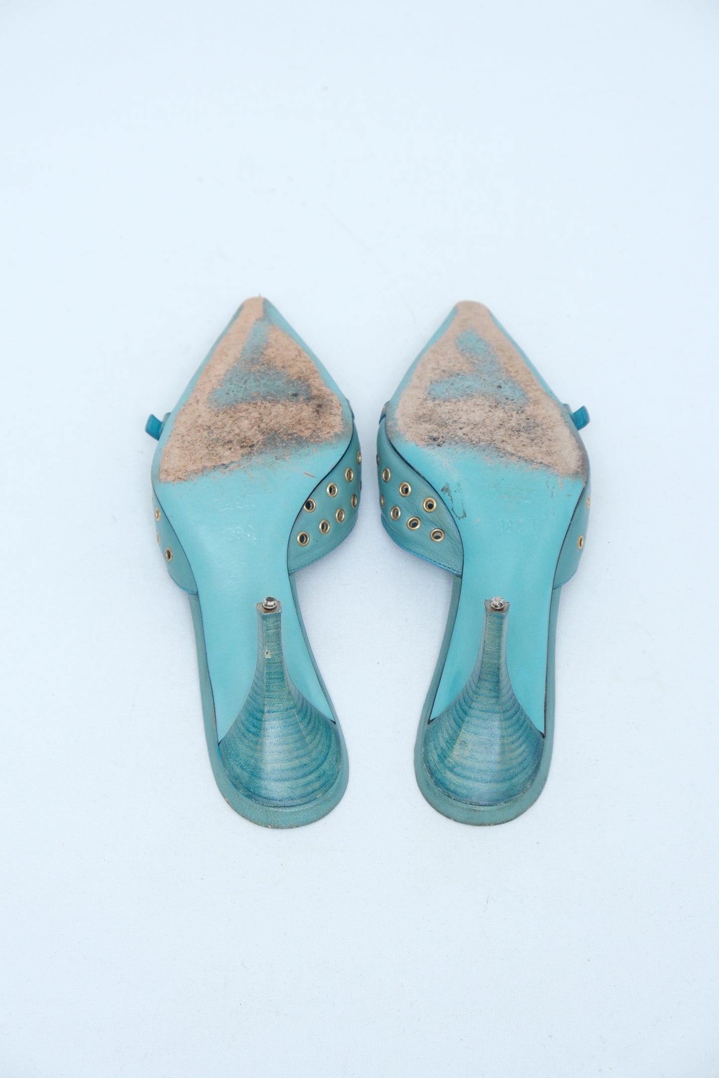 GUCCI TURQUOISE LEATHER GROMMET MULE HEELS