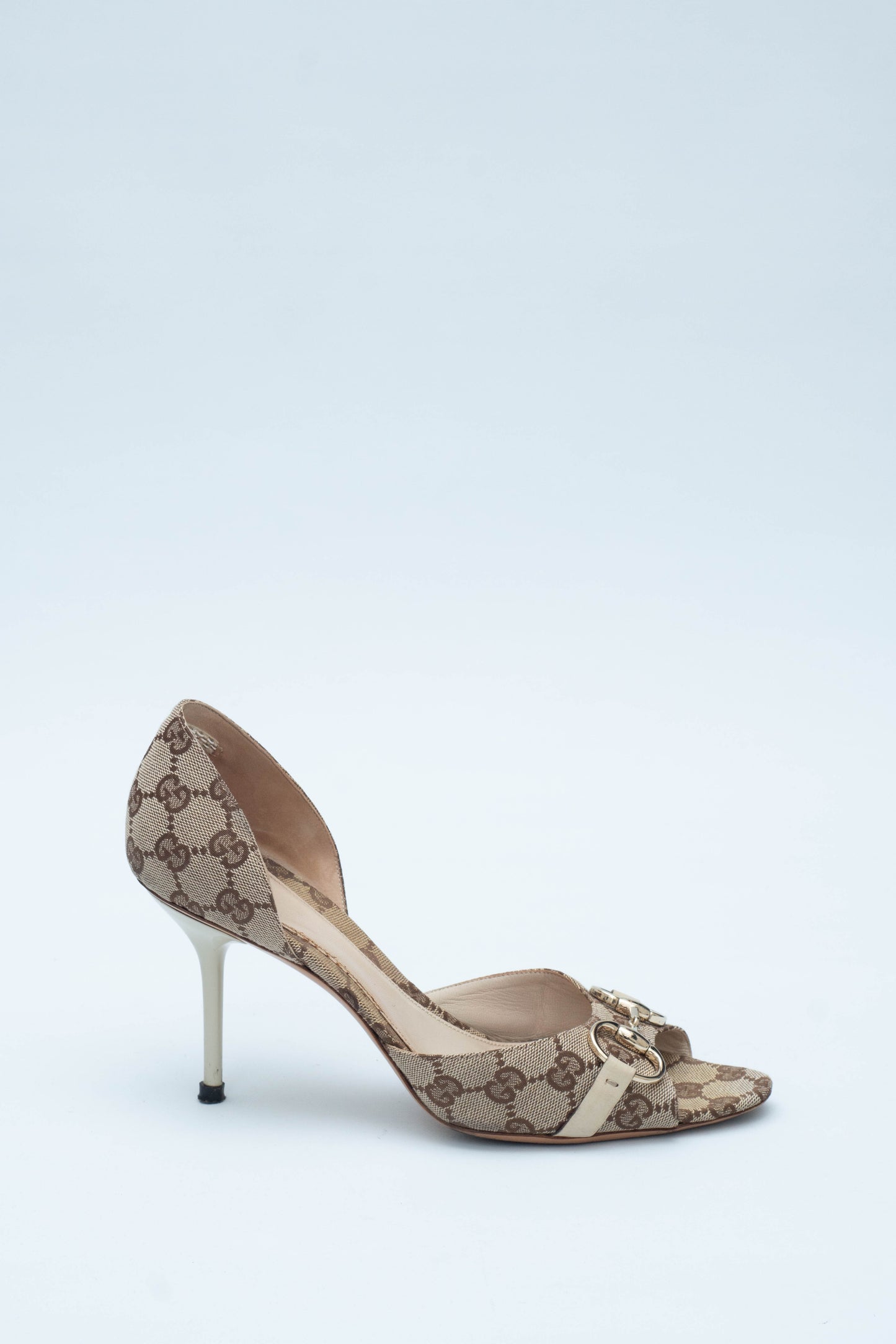GUCCI WHITE HORSEBIT SANDALS