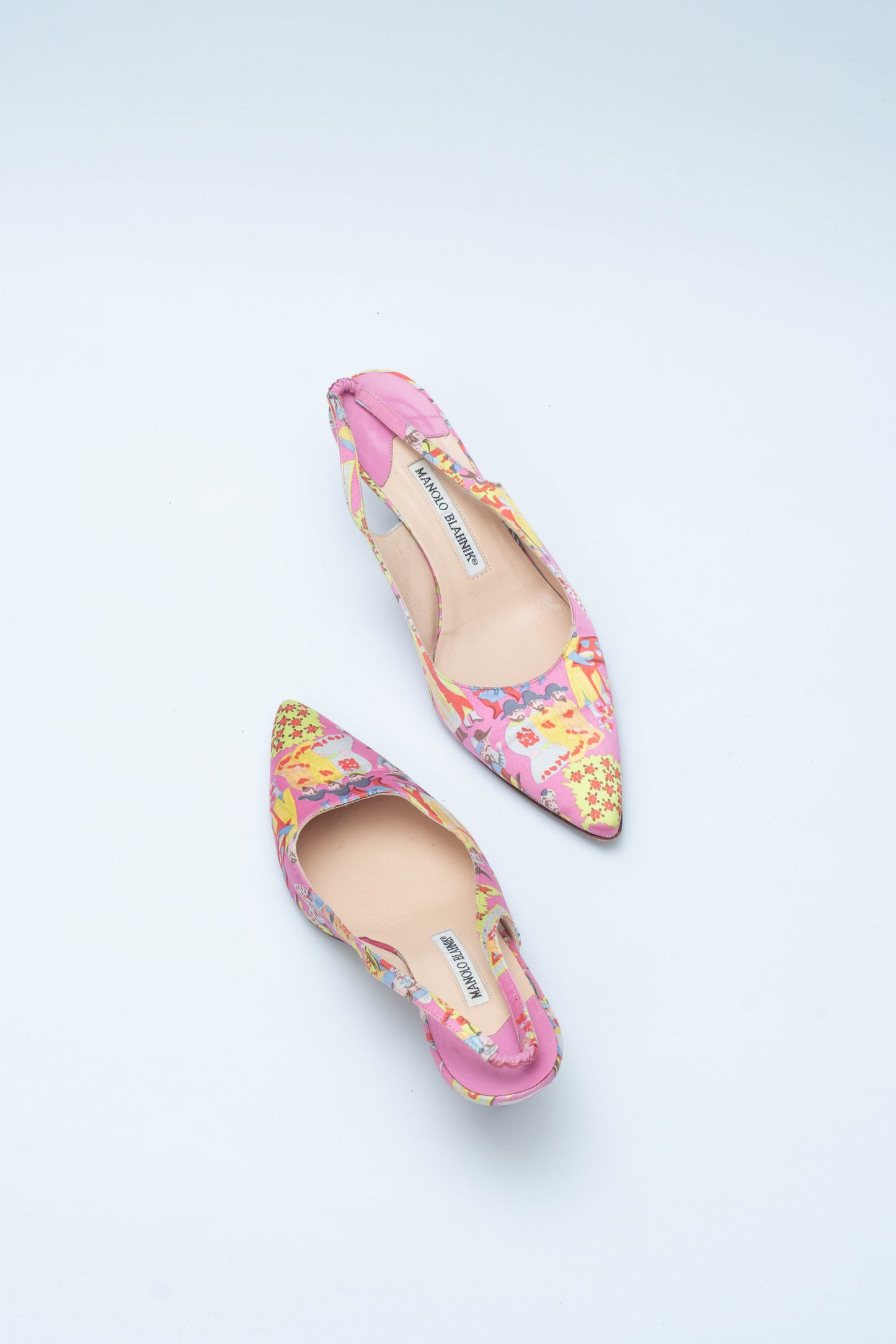 MANOLO BLAHNIK PINK SLINGBACKS