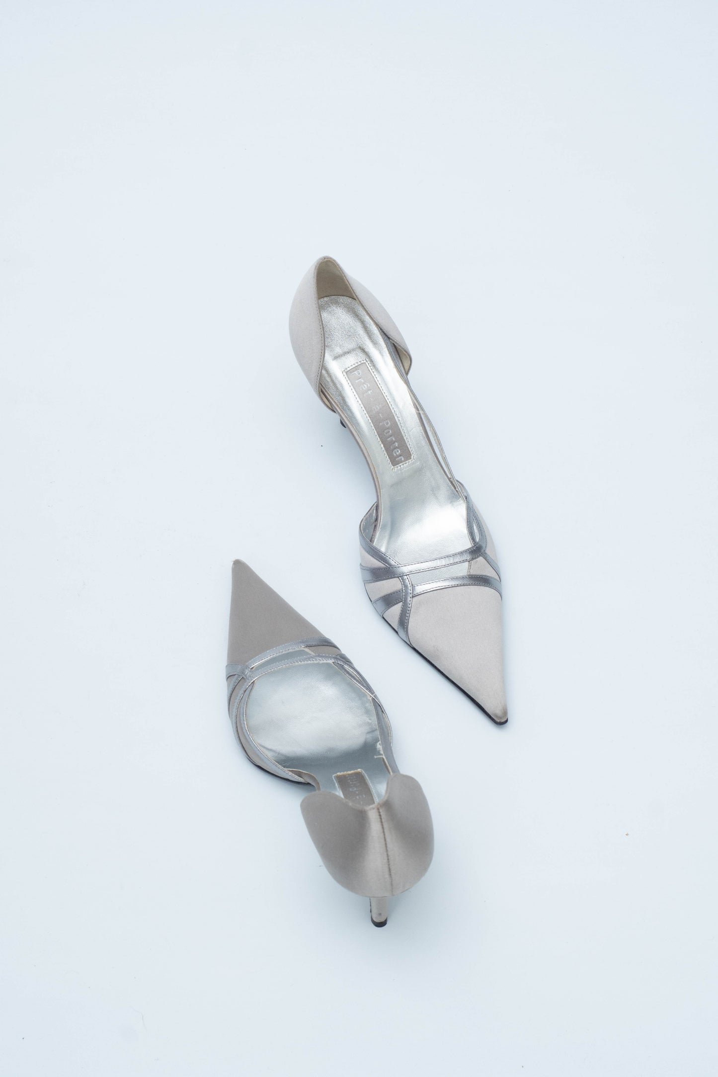 VINTAGE SILVER SATIN DECOLLETE