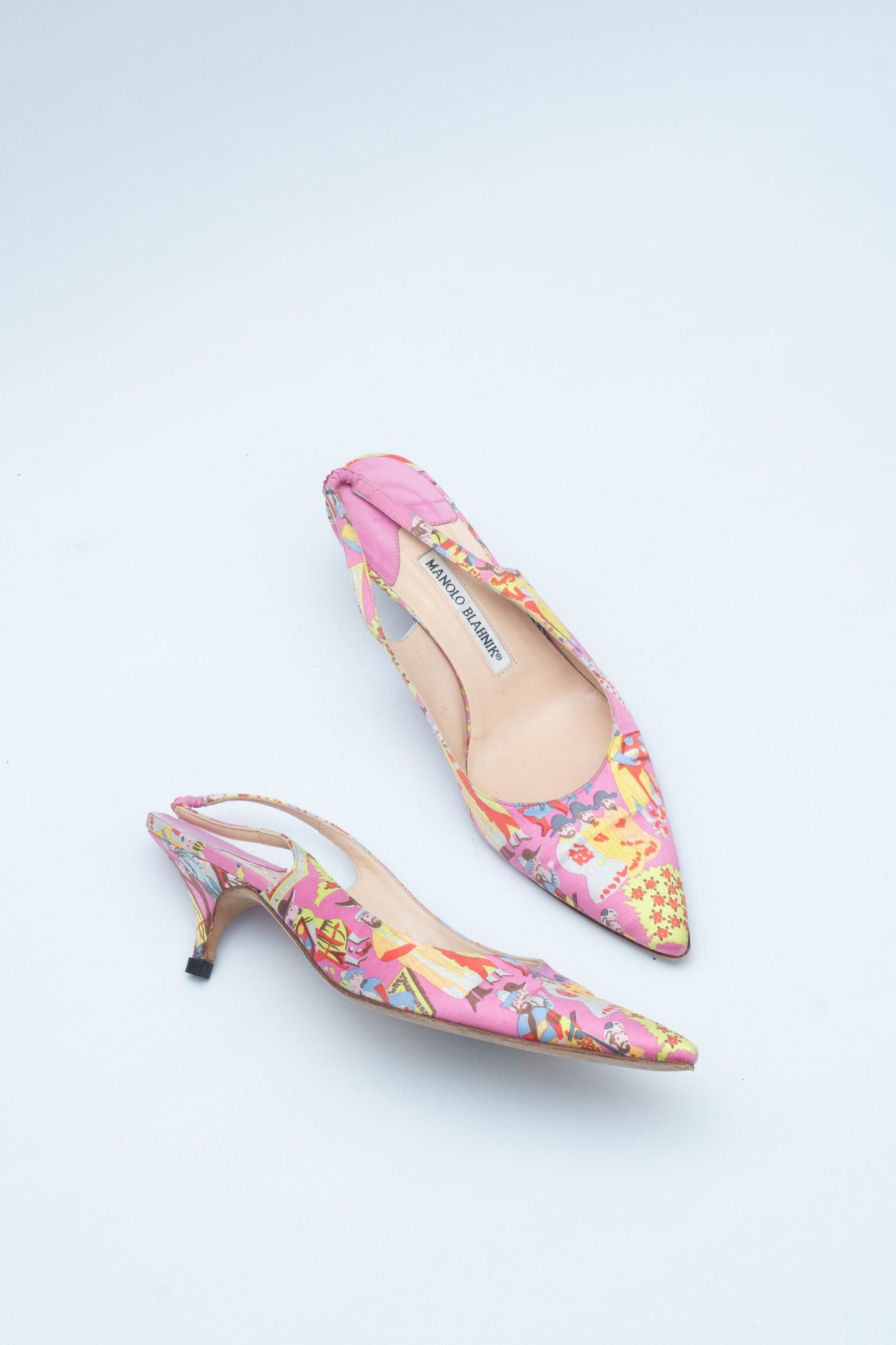MANOLO BLAHNIK PINK SLINGBACKS