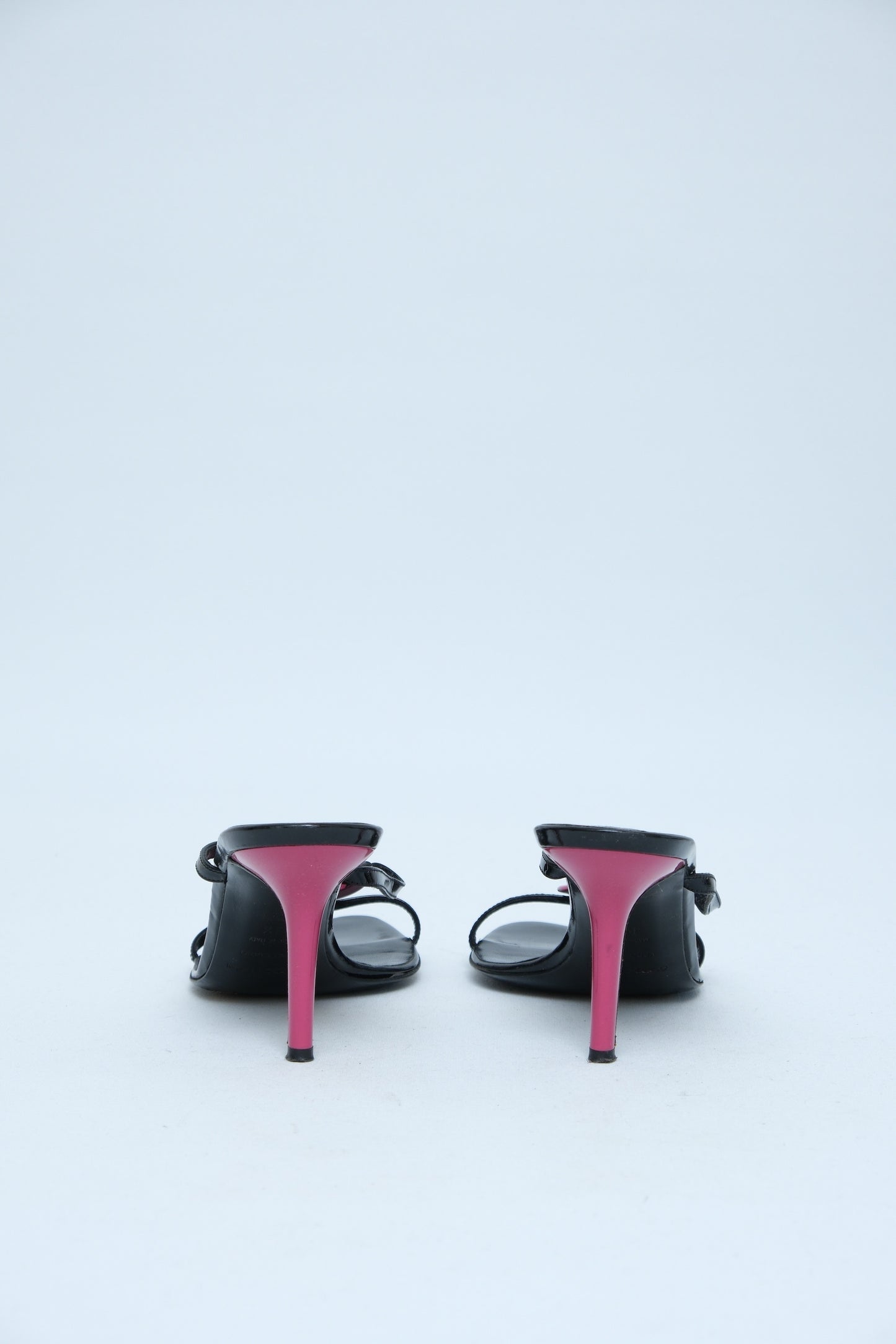SERGIO ROSSI BLACK & PINK PATENT LEATHER MULE HEELS
