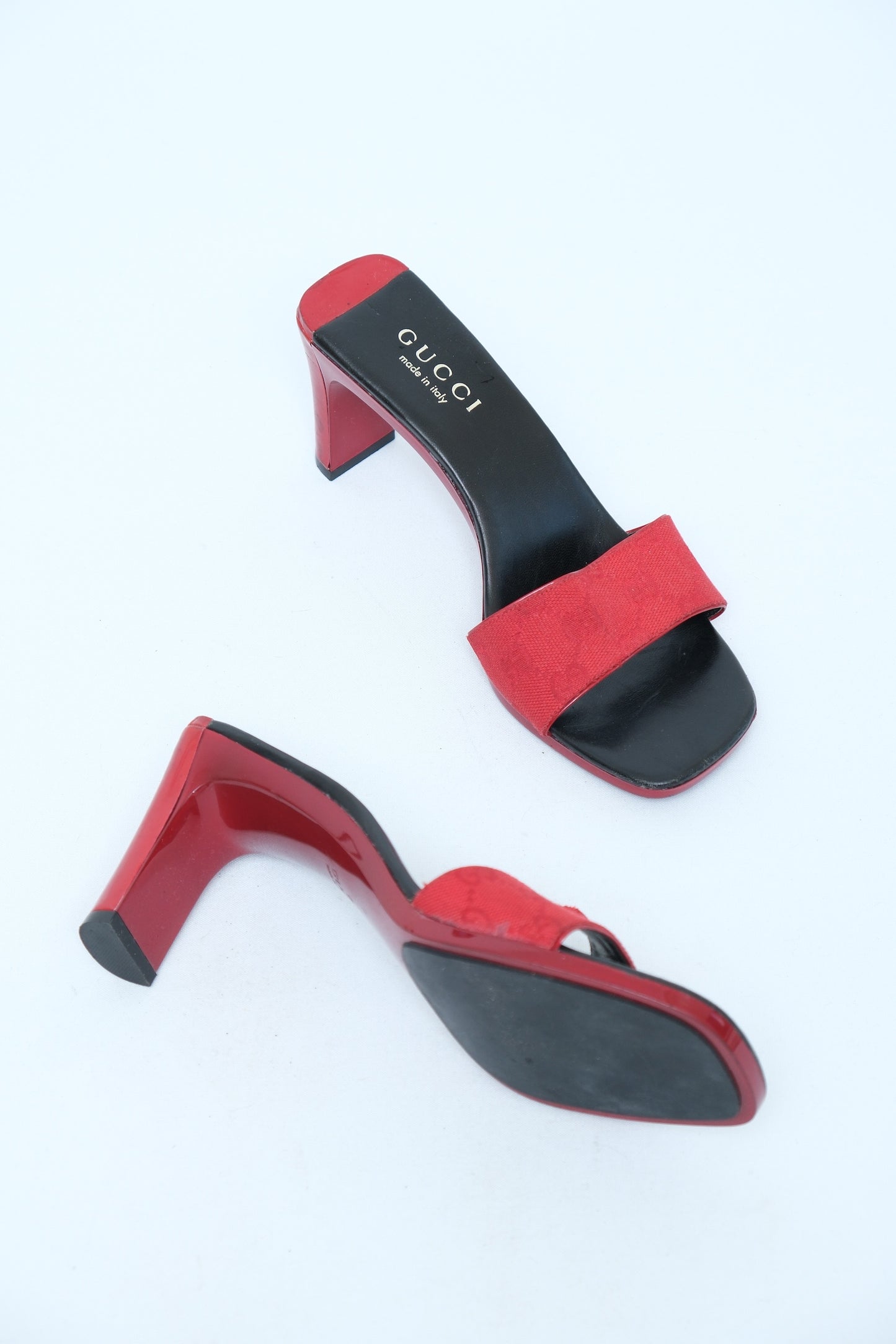 GUCCI RED CANVAS MULE HEELS