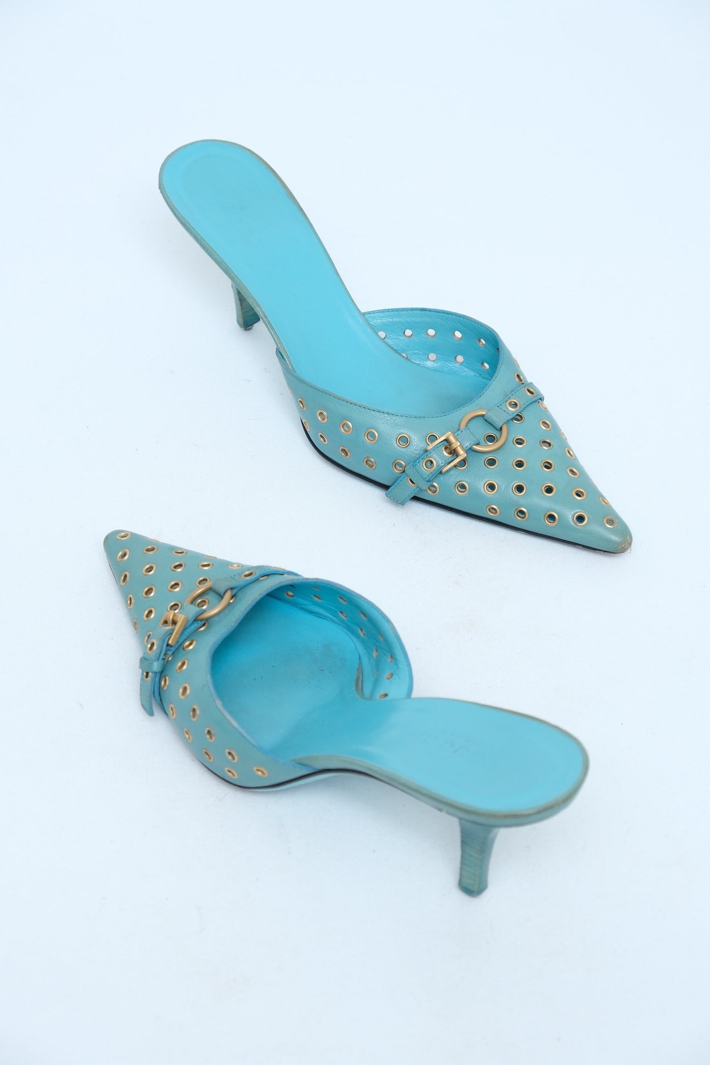 GUCCI TURQUOISE LEATHER GROMMET MULE HEELS
