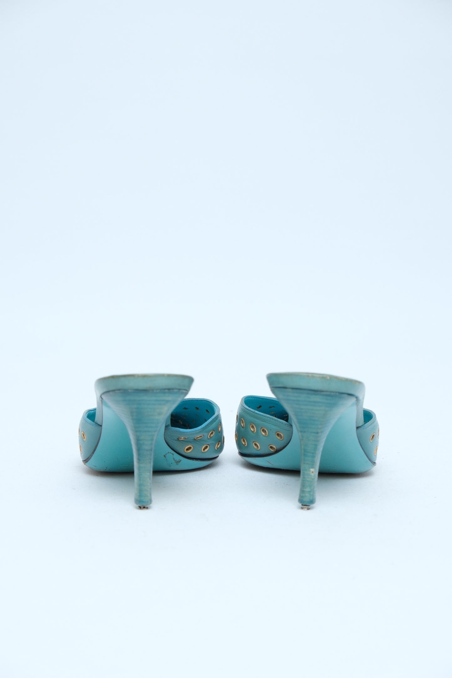 GUCCI TURQUOISE LEATHER GROMMET MULE HEELS