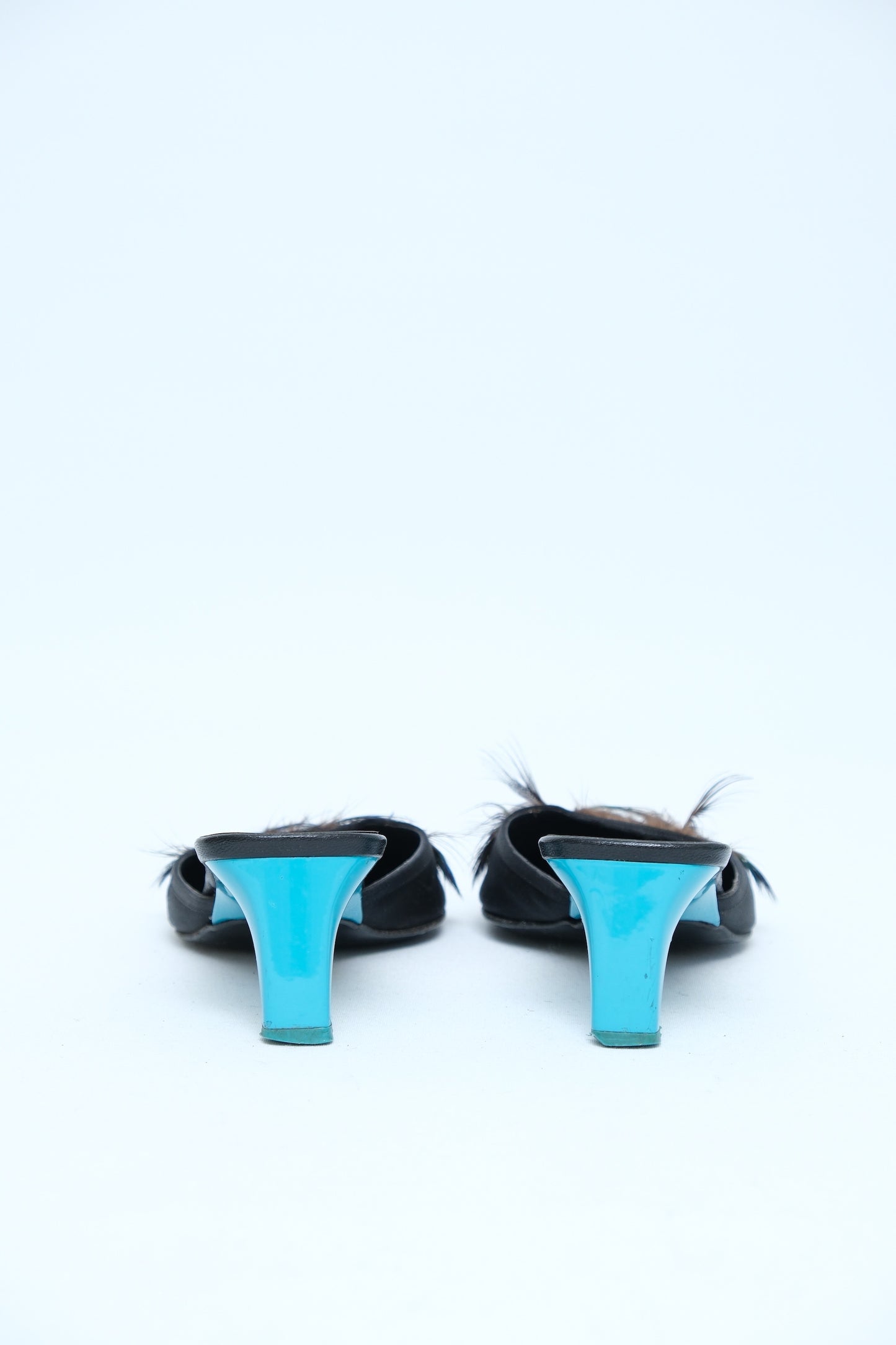 GUCCI SS 1999 BLACK FEATHER MULE HEELS