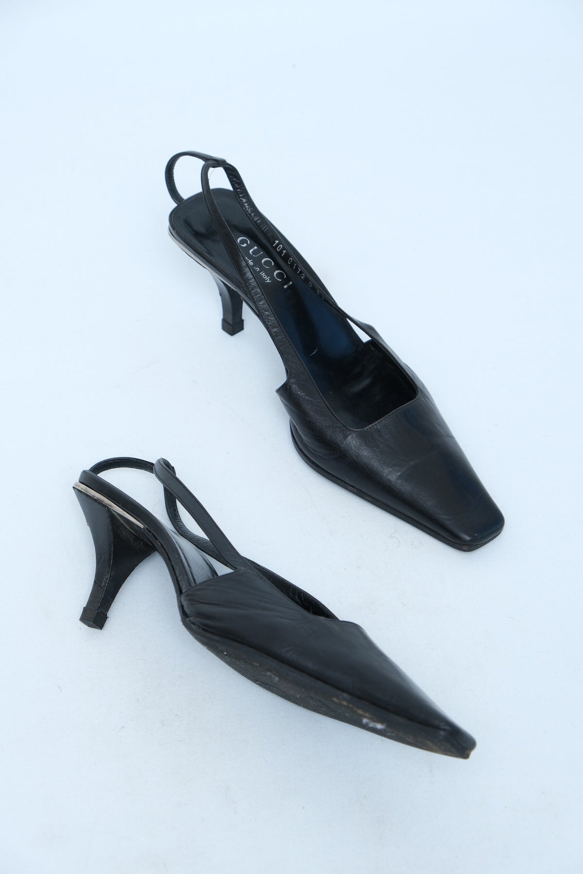 GUCCI SS 1998 BLACK LEATHER SLINGBACK HEELS