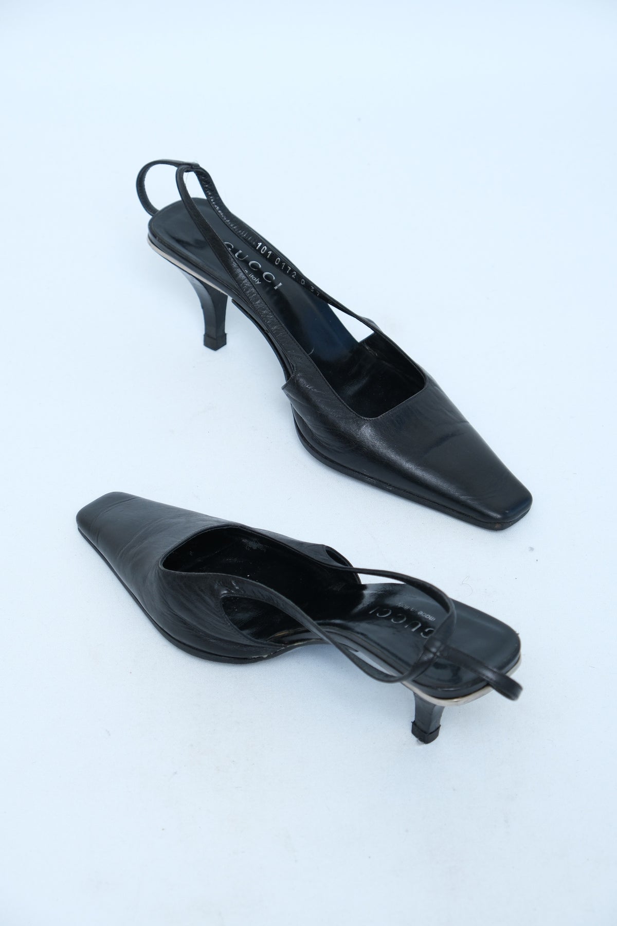 GUCCI SS 1998 BLACK LEATHER SLINGBACK HEELS