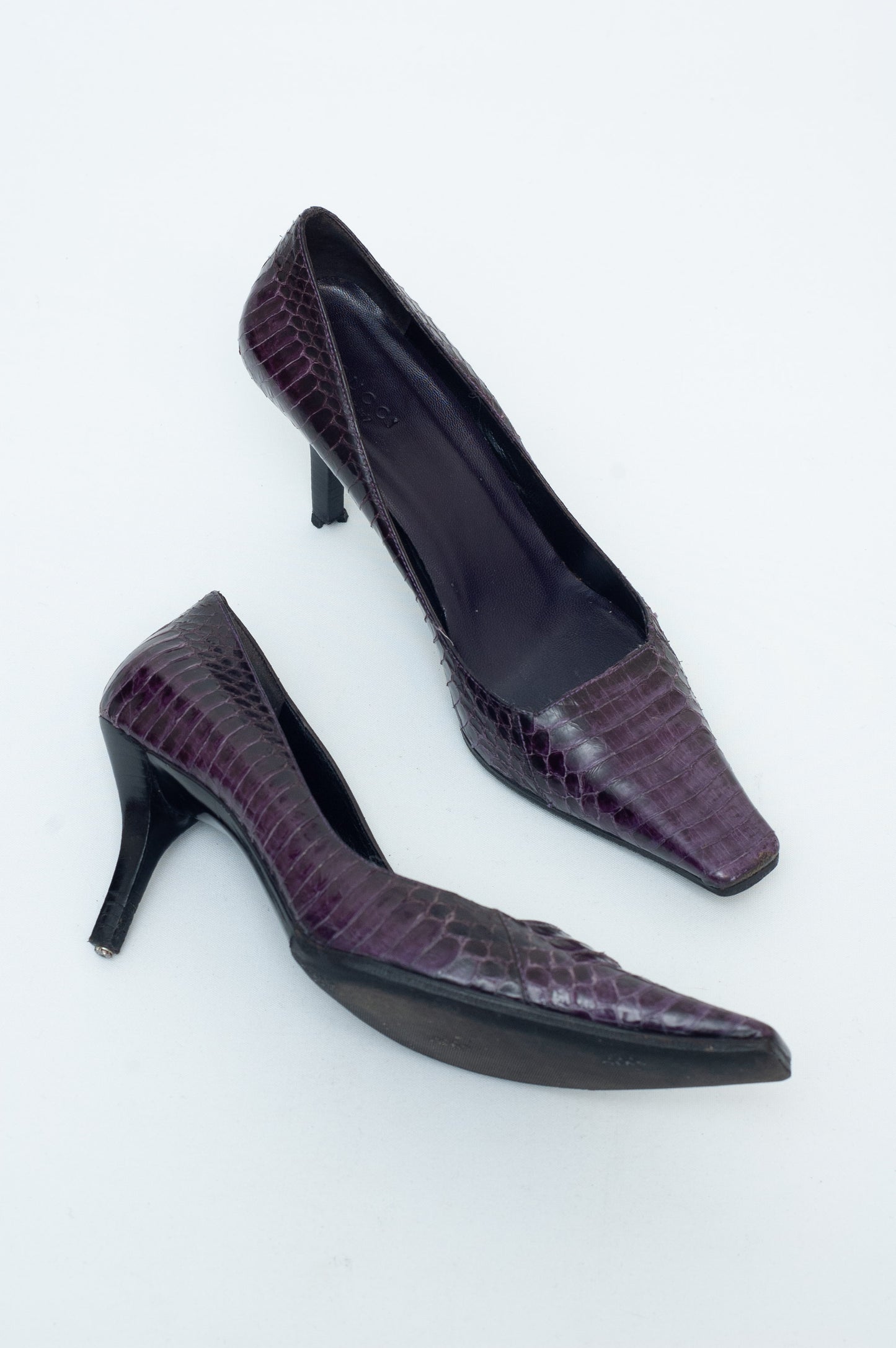 GUCCI FW 1998 PURPLE HEELS