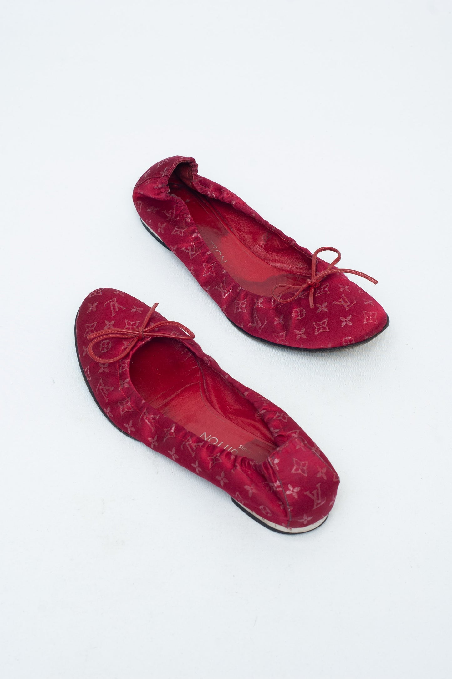 LOUIS VUITTON RED MONOGRAM BALLERINAS