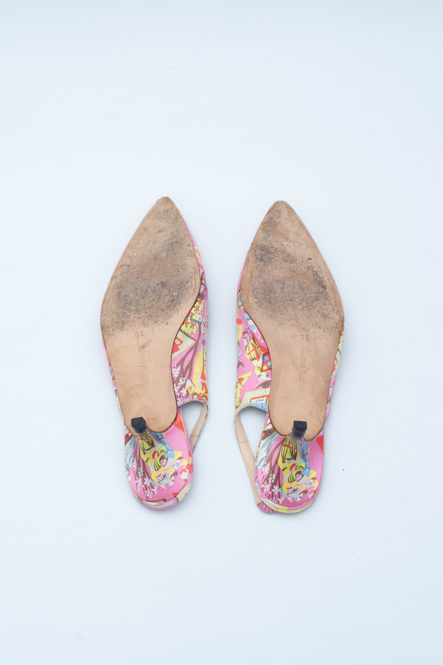 MANOLO BLAHNIK PINK SLINGBACKS